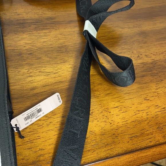 Victoria Secret black/white striped bag - Picture 3 of 3